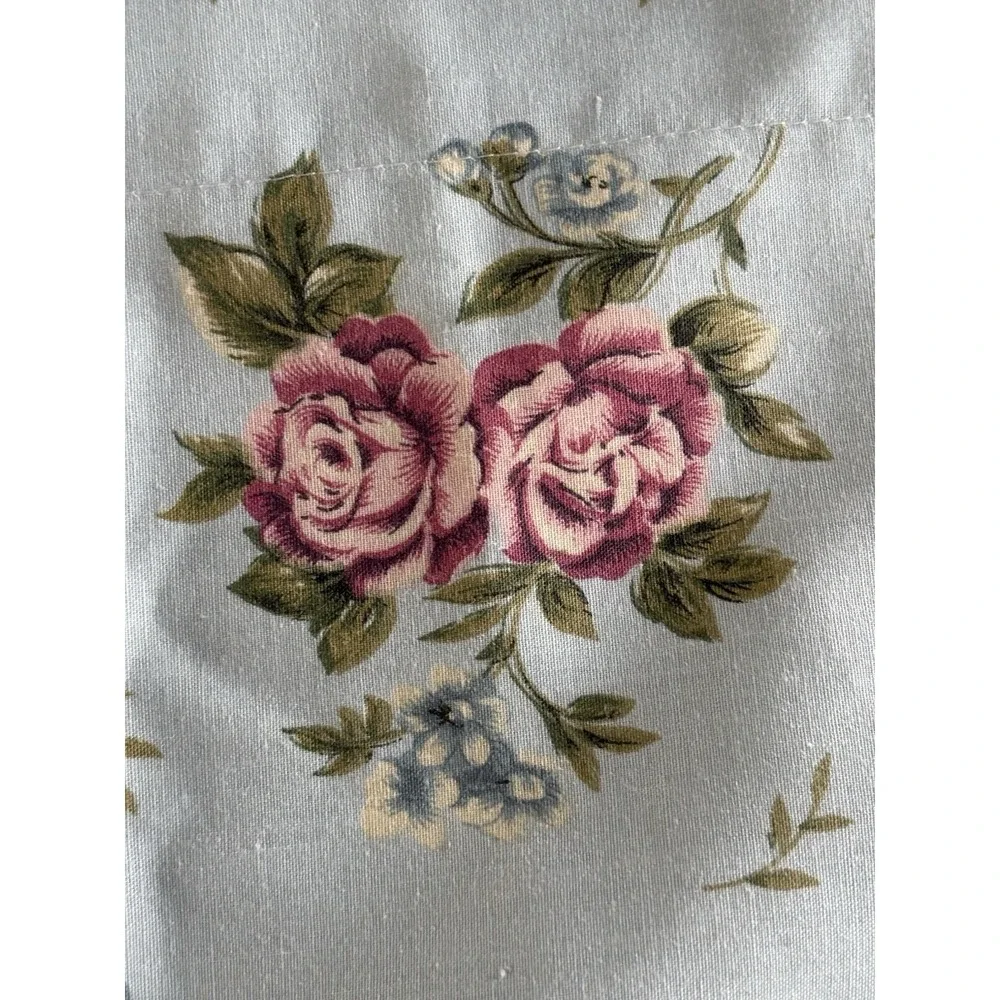 1 VTG JCPenney Blue Roses Spring Valance Floral Ticking 82